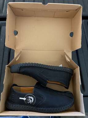 Unbranded Black Leather Slip-On Casual Loafer Shoes with Mohawk Logo Detail